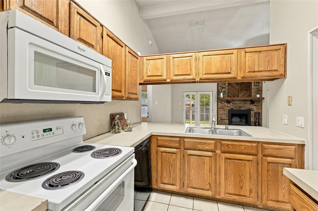 8028 Katie Lane Property Photo 7