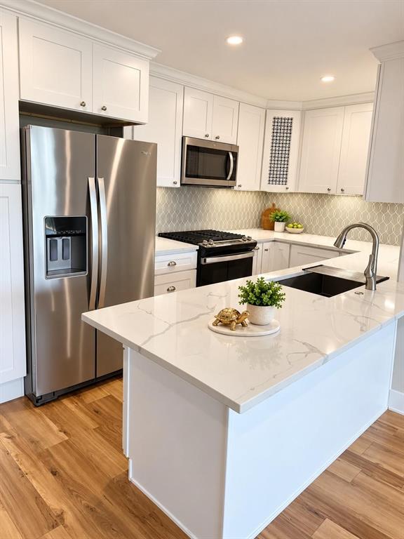 3883 Turtle Creek Boulevard 403 Property Photo 4