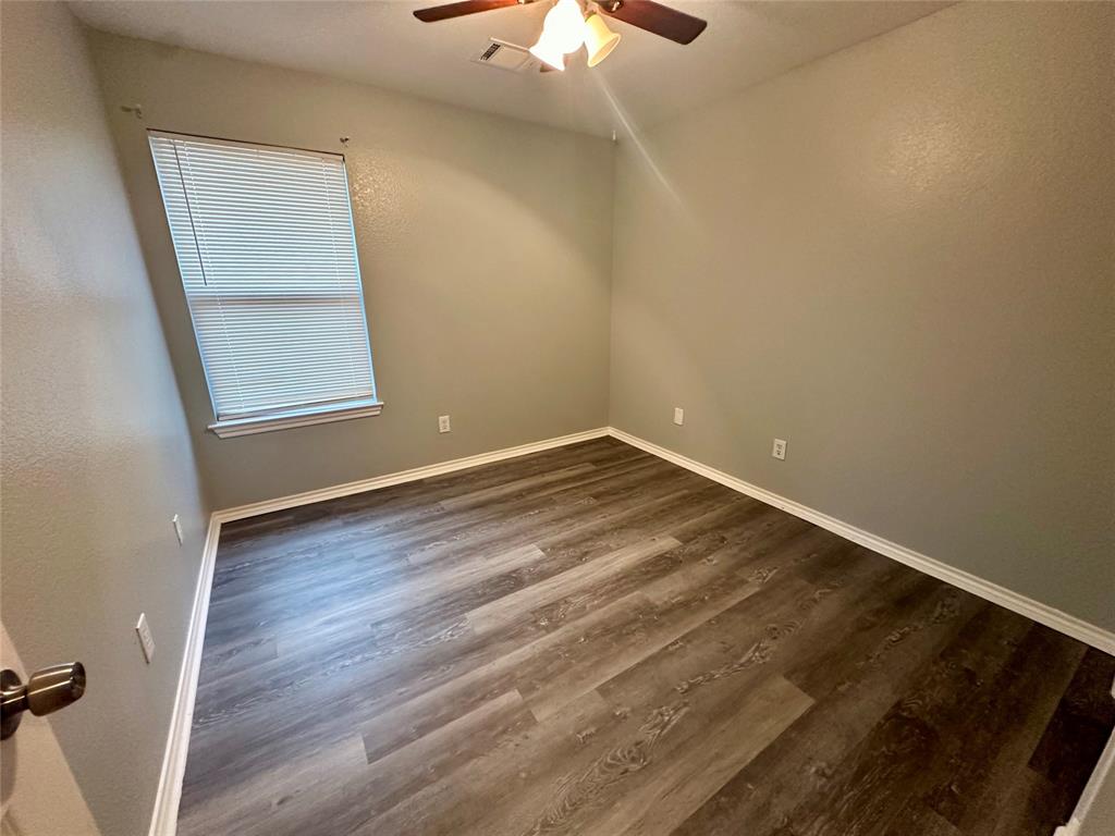 3008 Eastwood Drive Property Photo 10