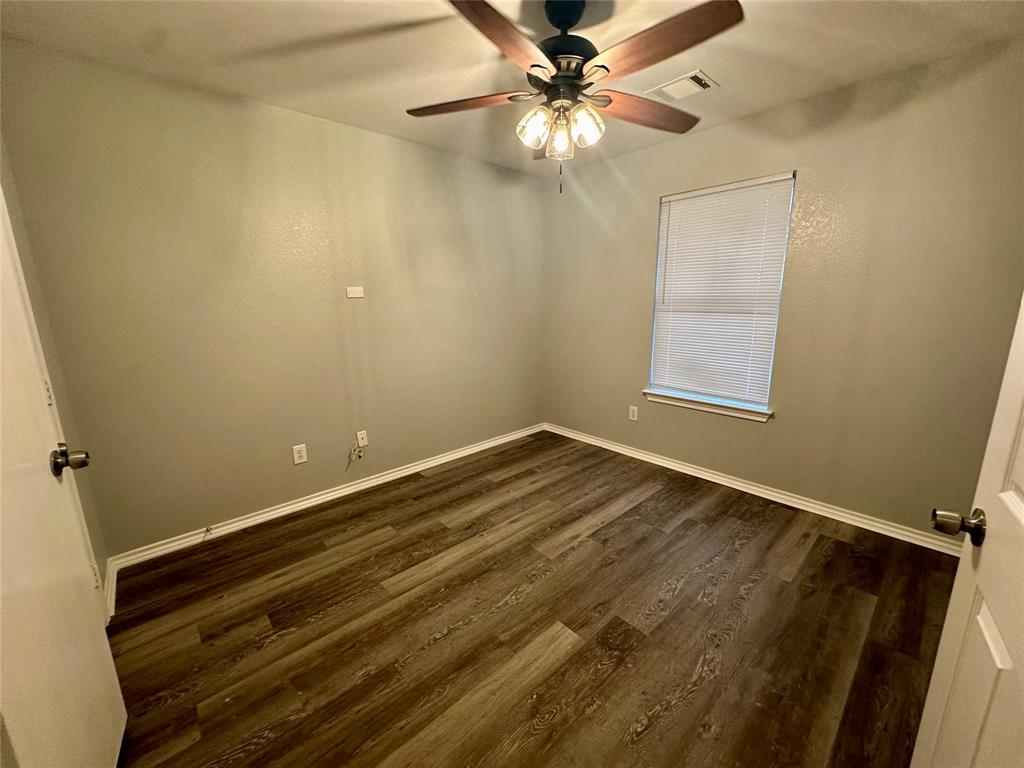 3008 Eastwood Drive Property Photo 13