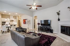 712 Wiltshire Boulevard Property Photo 5