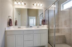 712 Wiltshire Boulevard Property Photo 7