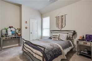 712 Wiltshire Boulevard Property Photo 8