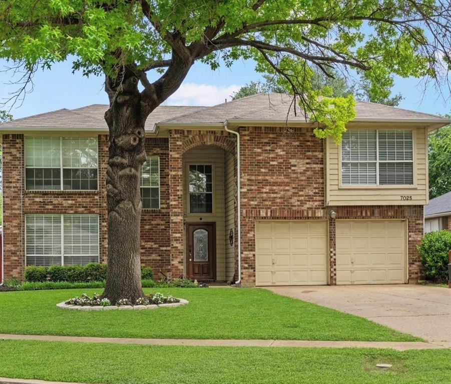 7025 Escondido Drive Property Photo 1