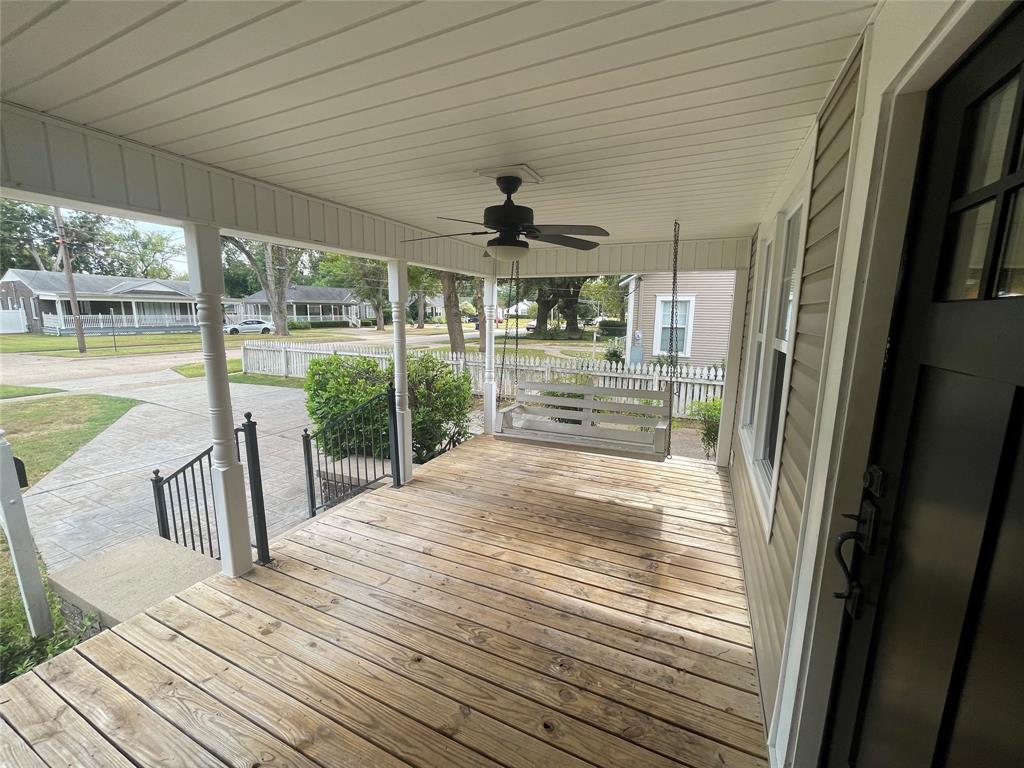 242 Preston Avenue Property Photo 4