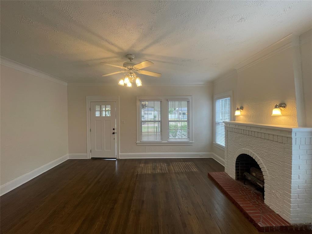242 Preston Avenue Property Photo 6