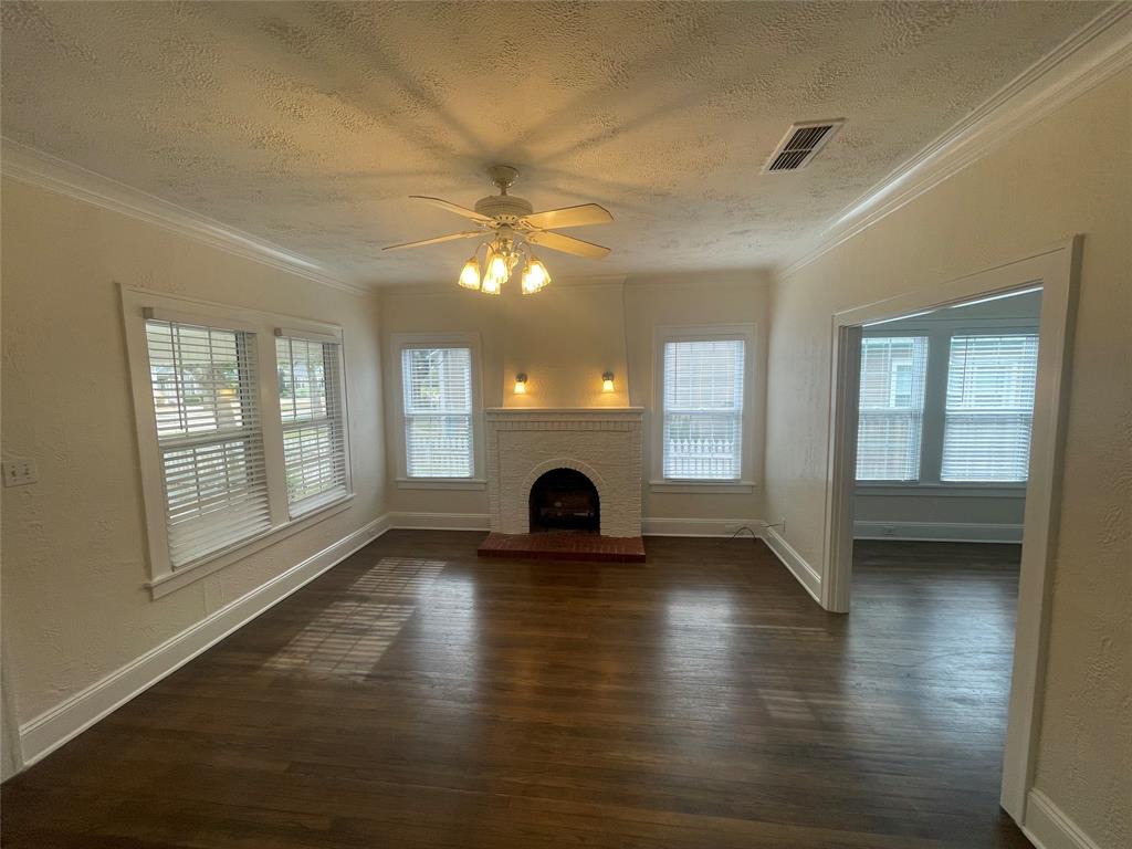 242 Preston Avenue Property Photo 7