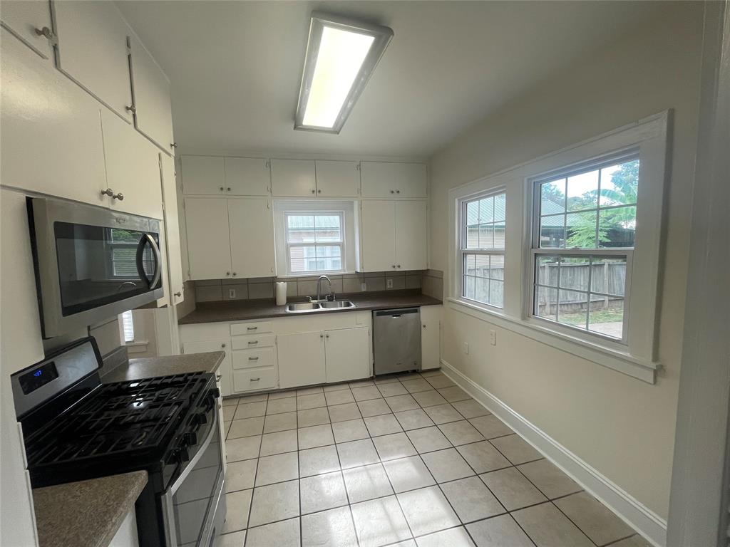 242 Preston Avenue Property Photo 11