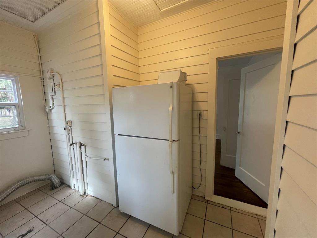 242 Preston Avenue Property Photo 12