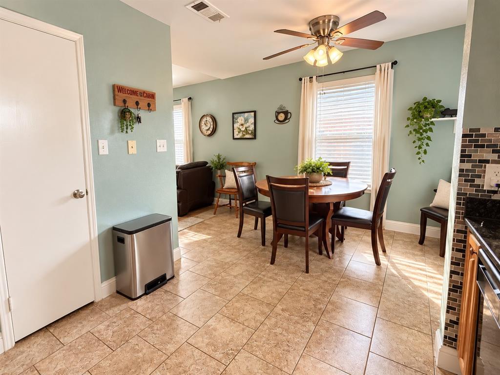 1605 Canary Island Court Property Photo 8