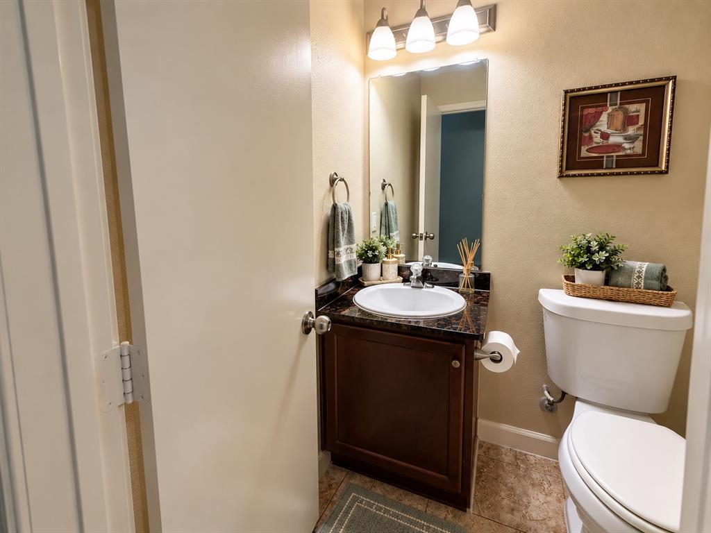 1605 Canary Island Court Property Photo 13