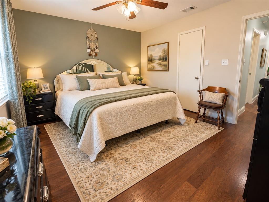 1605 Canary Island Court Property Photo 16