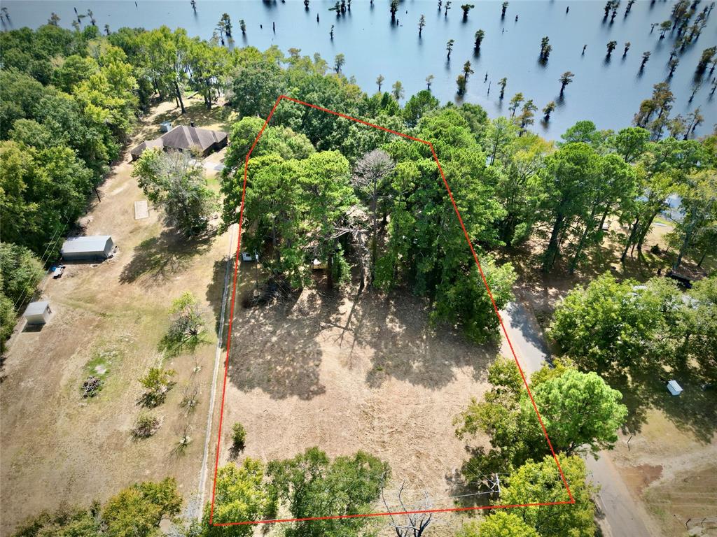 15585 Rudd Road Property Photo 3