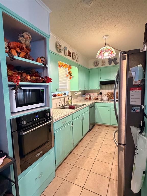 503 E Grand Avenue Property Photo 7