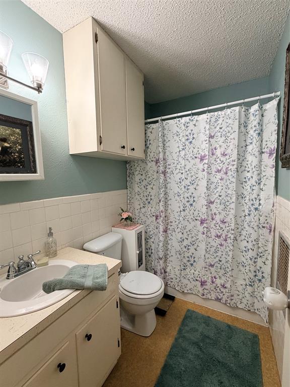 503 E Grand Avenue Property Photo 14