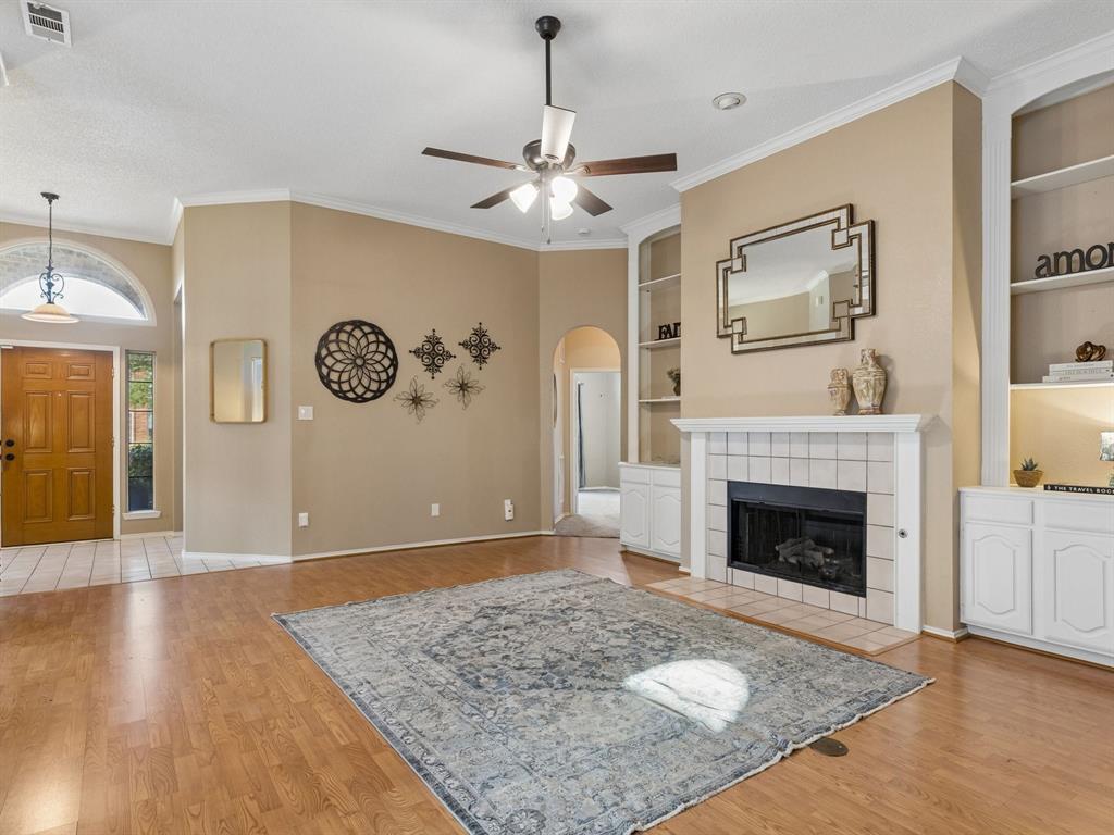 1008 E Grubb Drive Property Photo 7