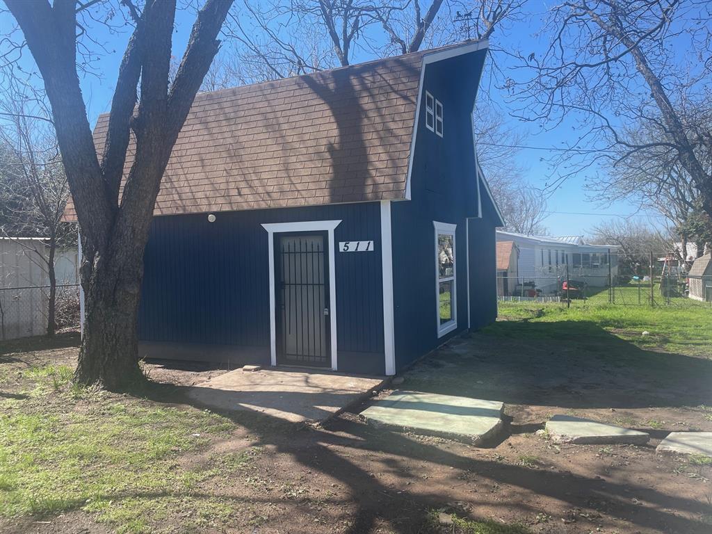 511 Denver Street Property Photo 2