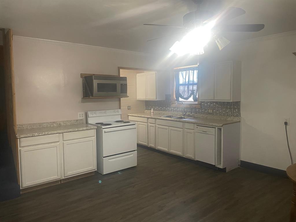511 Denver Street Property Photo 3