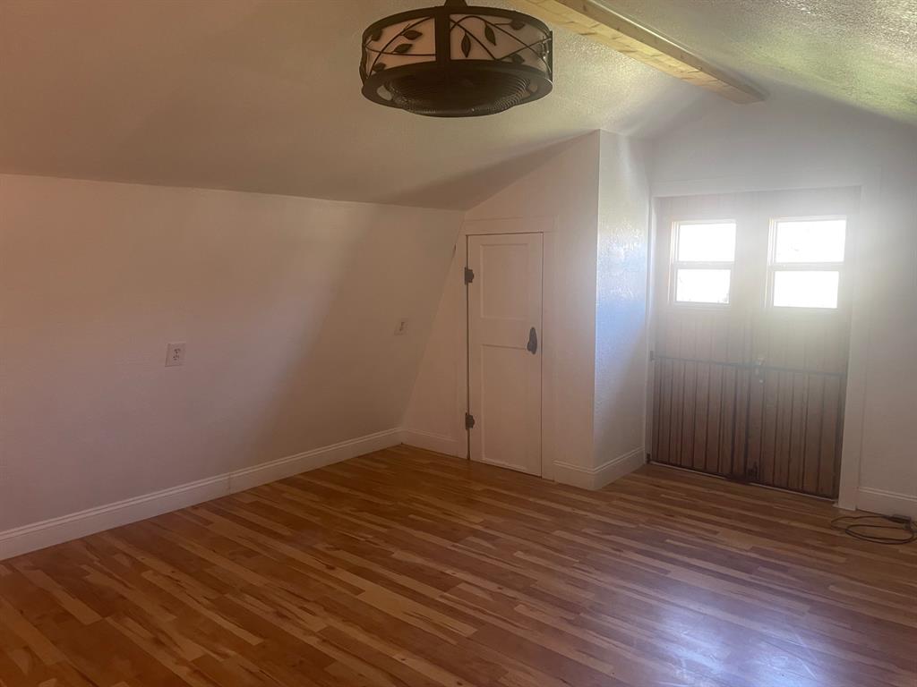 511 Denver Street Property Photo 4