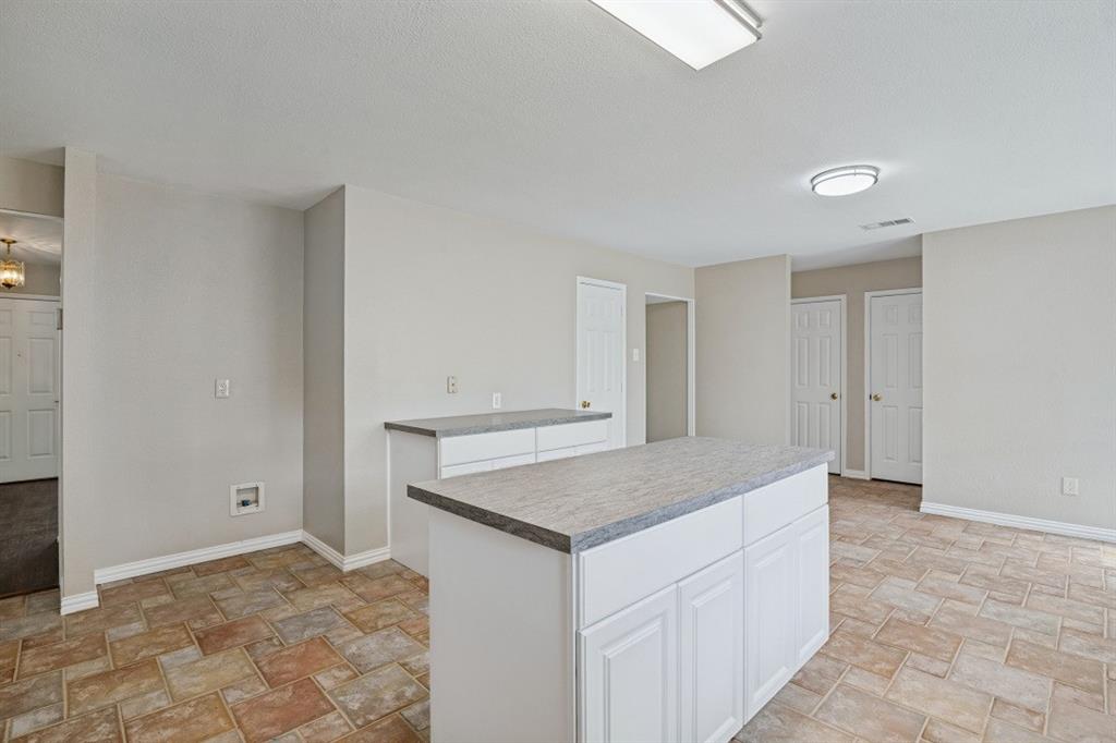 814 Foxwood Lane Property Photo 10