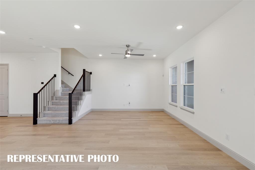 1401 Rooted Road Property Photo 5