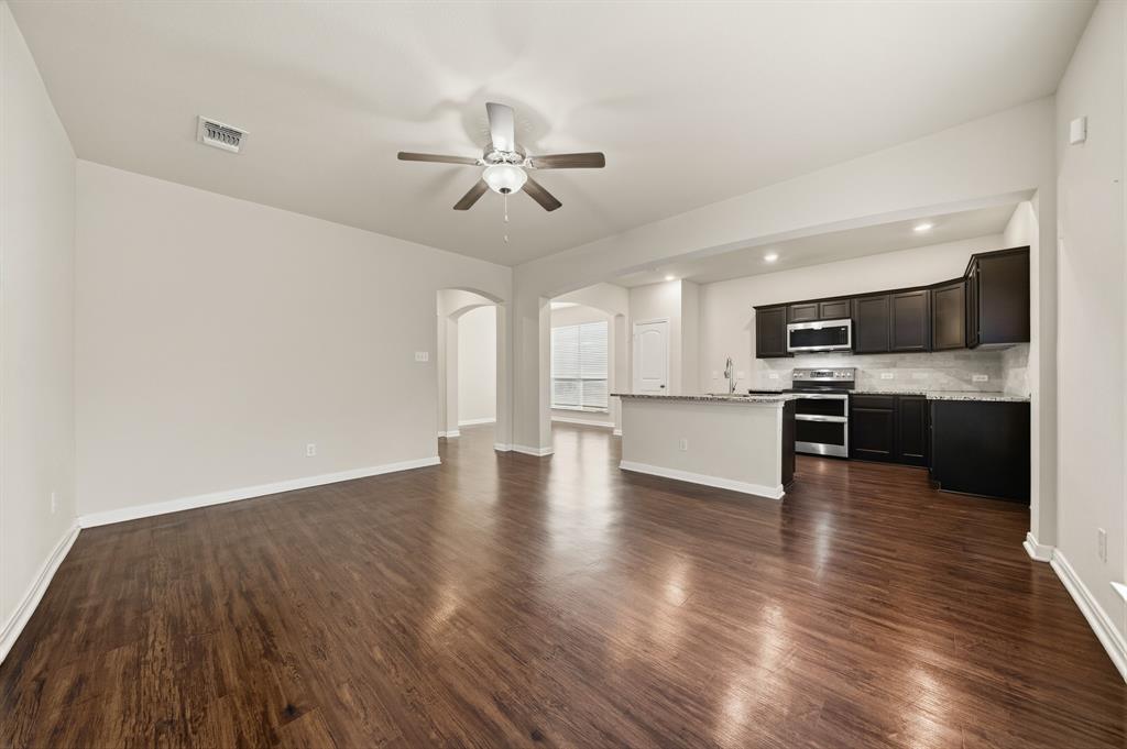 602 Hobby Road Property Photo 4