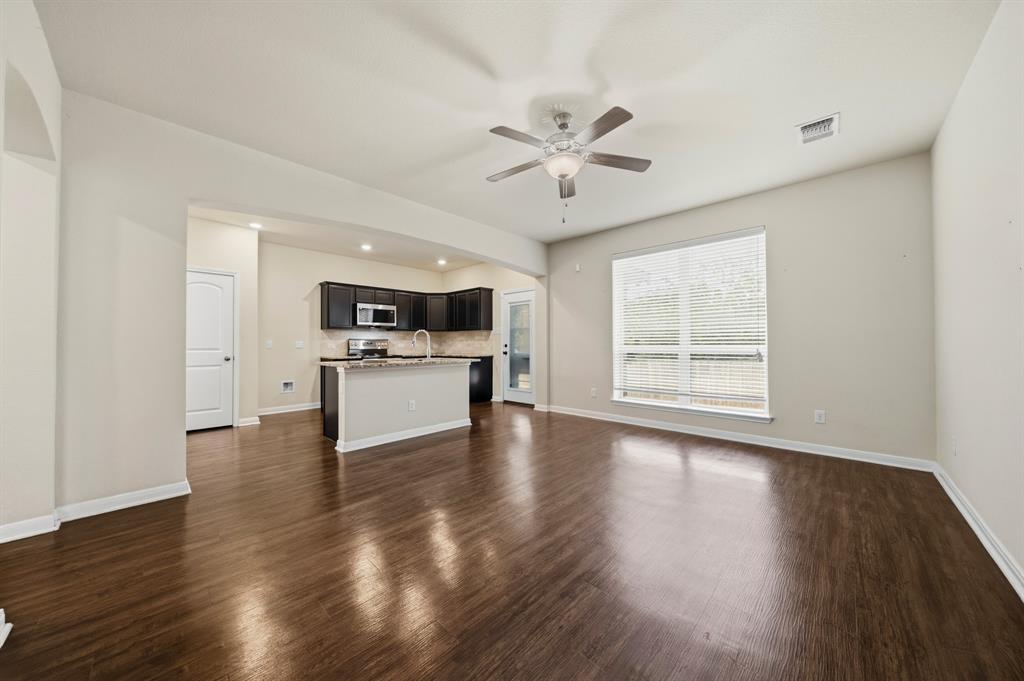 602 Hobby Road Property Photo 7