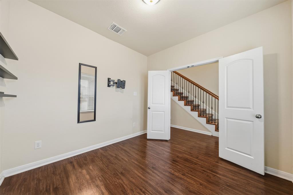 602 Hobby Road Property Photo 9
