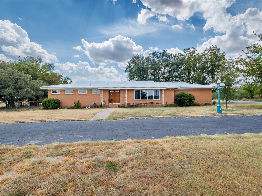 601 Garmon Drive Property Photo 2