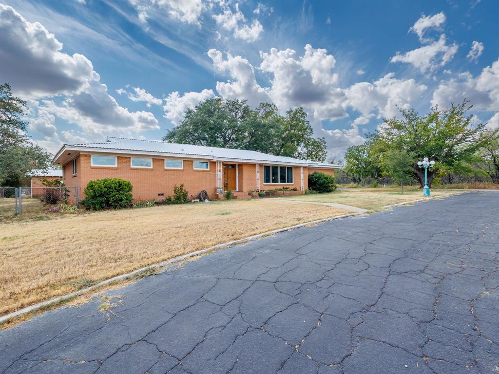 601 Garmon Drive Property Photo 3