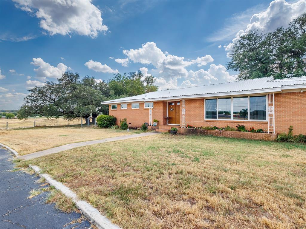 601 Garmon Drive Property Photo 4