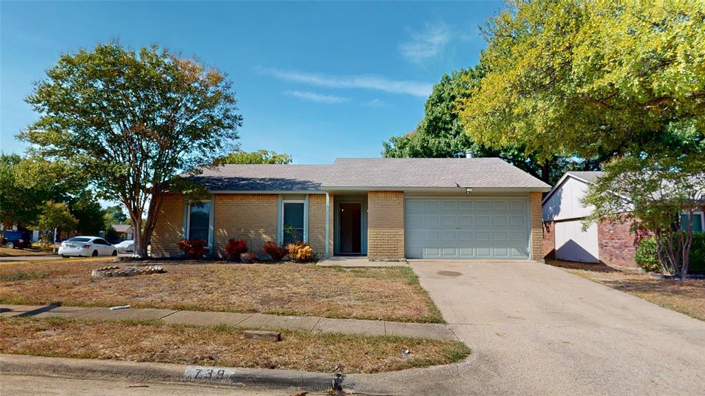 739 Leading Lane Circle Property Photo 3