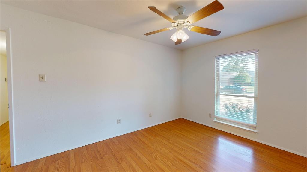 739 Leading Lane Circle Property Photo 7