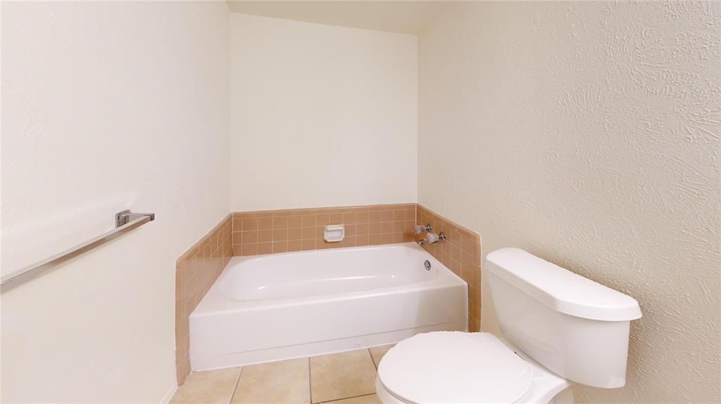 739 Leading Lane Circle Property Photo 16