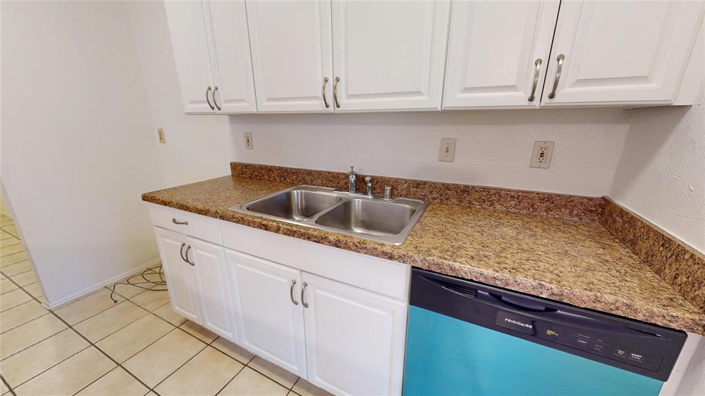 739 Leading Lane Circle Property Photo 22