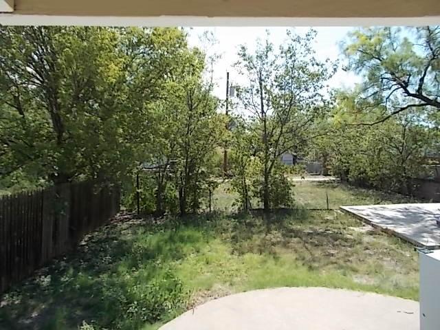 933 Peach Street Property Photo 9
