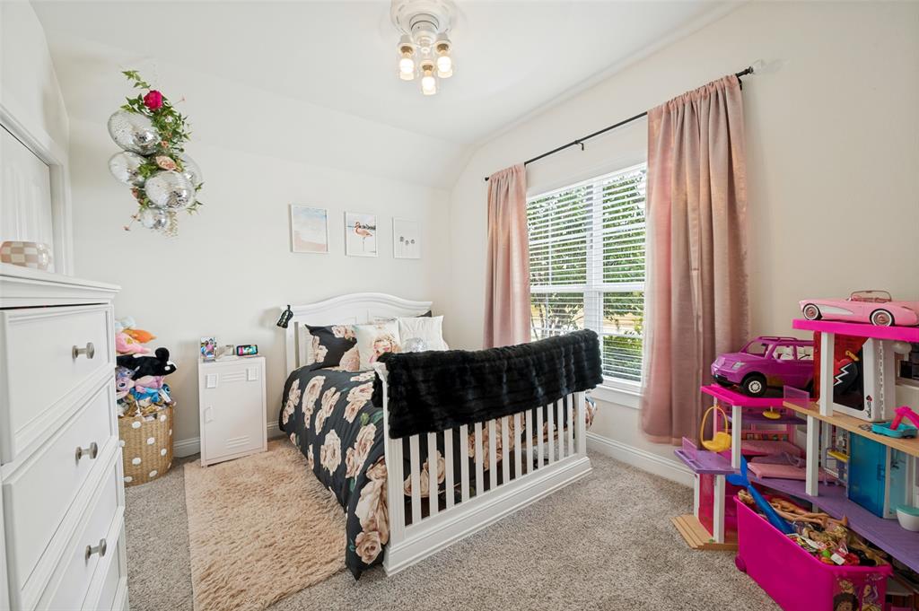 112 Kens Court Property Photo 18
