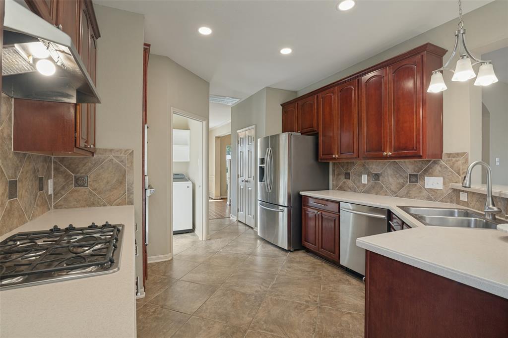 413 Royal Oak Drive Property Photo 11