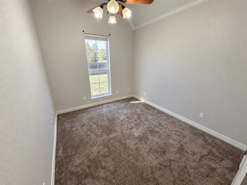 218 Ixworth Avenue Property Photo 9