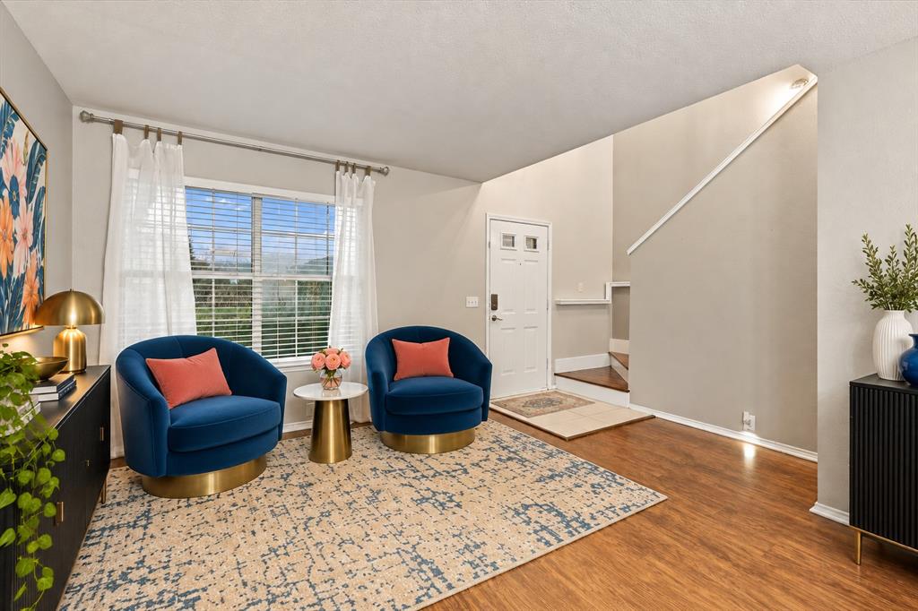 1424 Autumncrest Drive Property Photo 4
