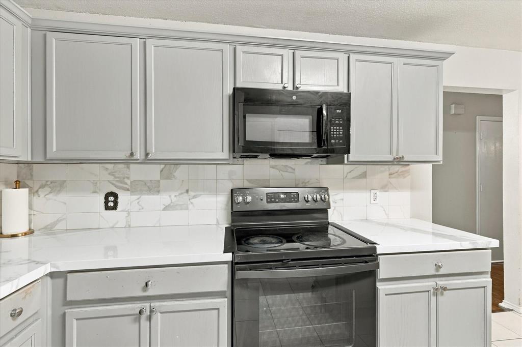 1424 Autumncrest Drive Property Photo 16