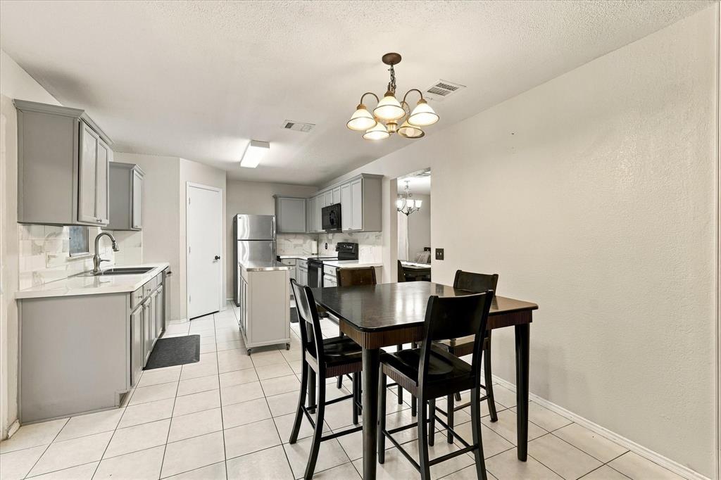 1424 Autumncrest Drive Property Photo 20