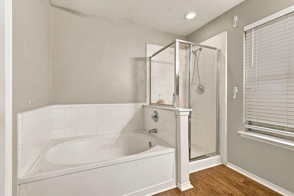 1424 Autumncrest Drive Property Photo 24