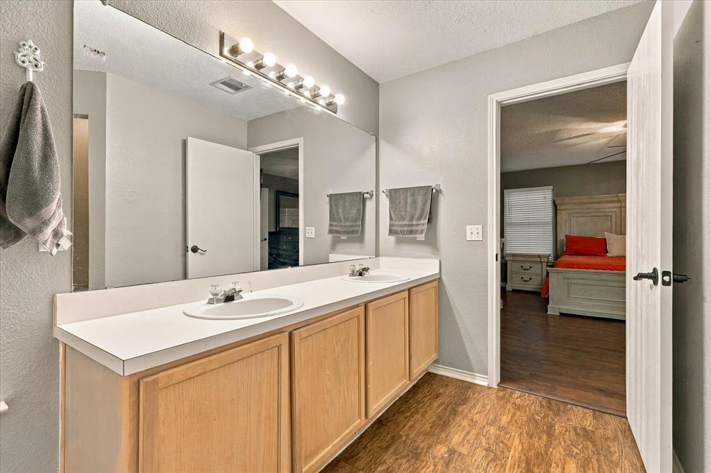 1424 Autumncrest Drive Property Photo 25