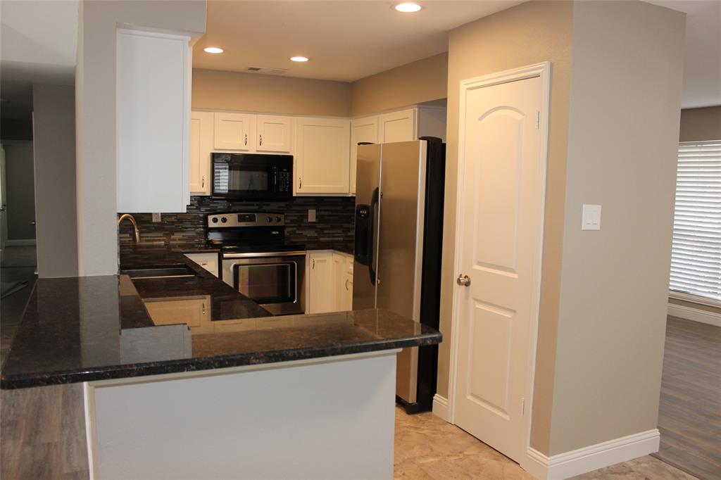 824 Shannon Drive Property Photo 3