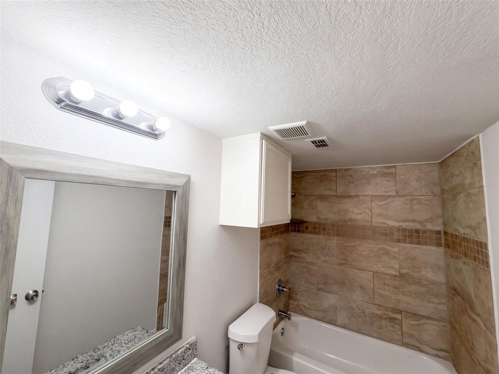 832 Brockden Drive Property Photo 7
