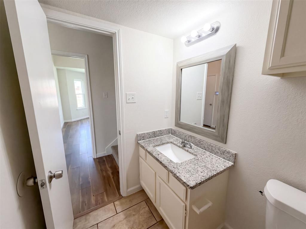 832 Brockden Drive Property Photo 8