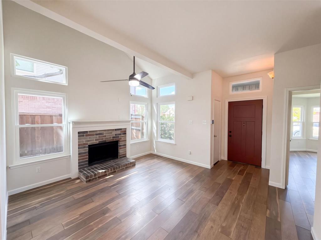 832 Brockden Drive Property Photo 16