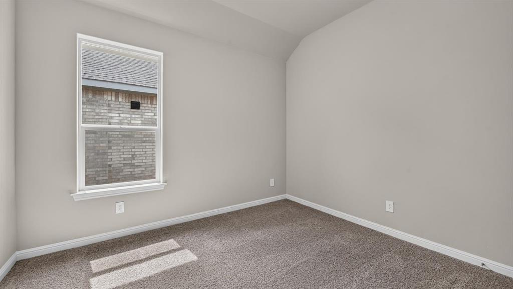 3292 Pier View Street Property Photo 18