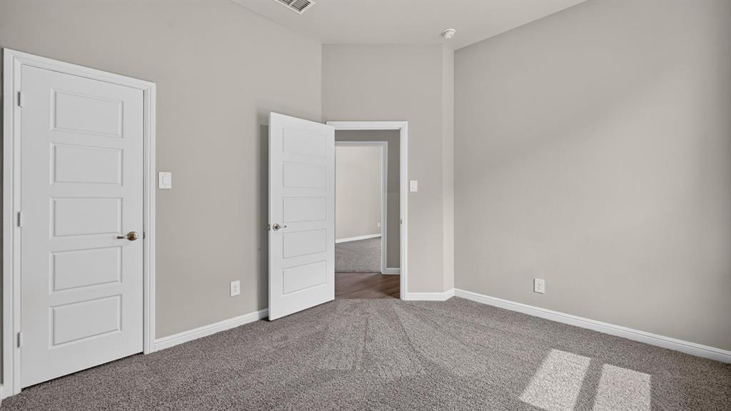 3292 Pier View Street Property Photo 19